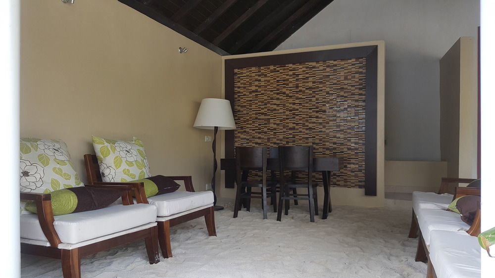 Tropical Village Fehendhoo Exterior photo