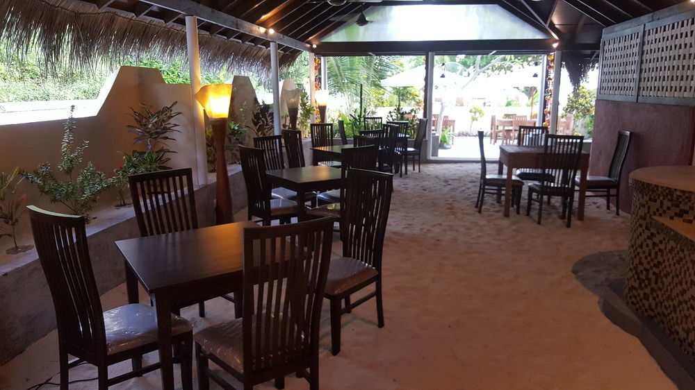 Tropical Village Fehendhoo Exterior photo