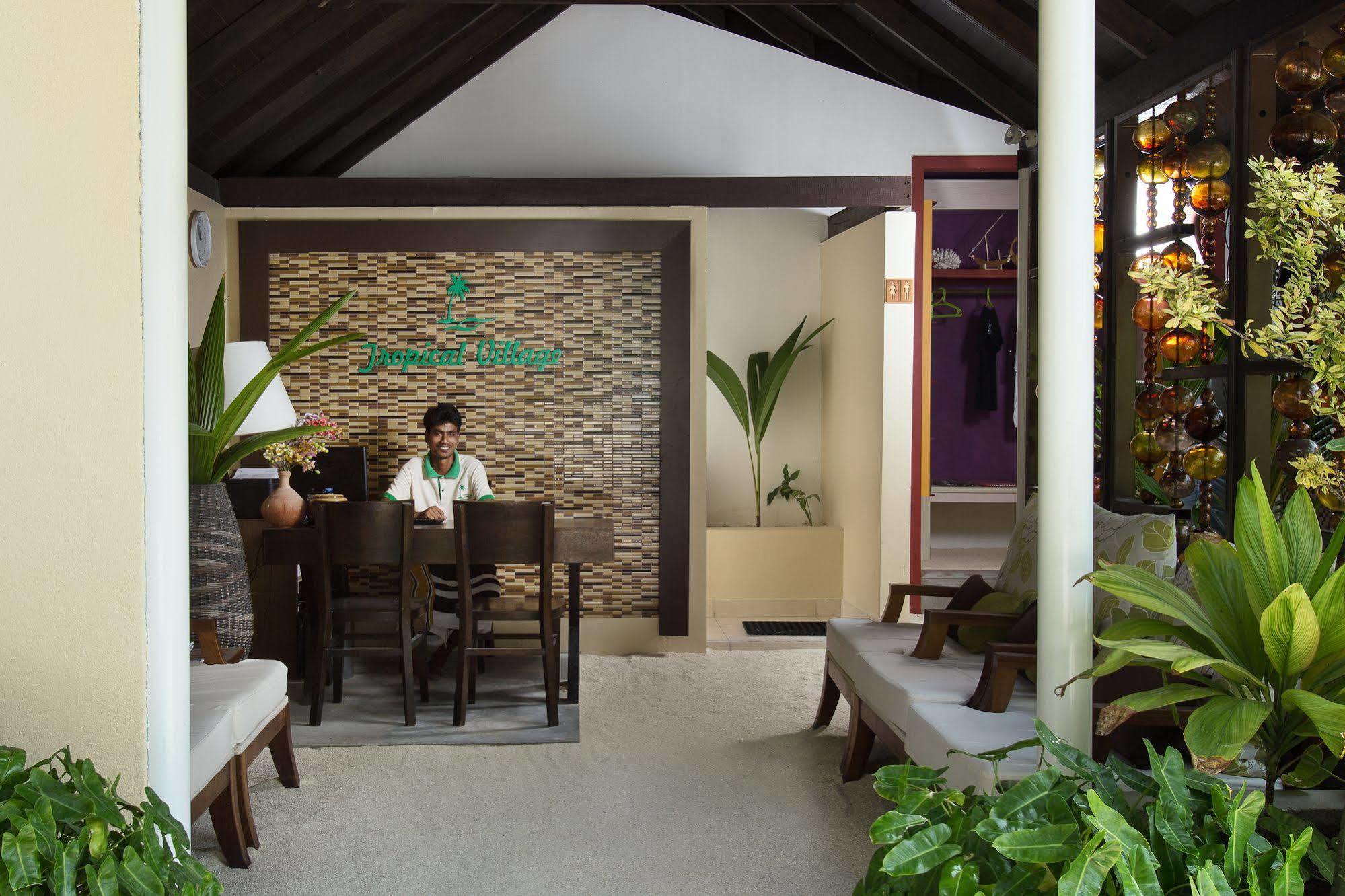 Tropical Village Fehendhoo Exterior photo