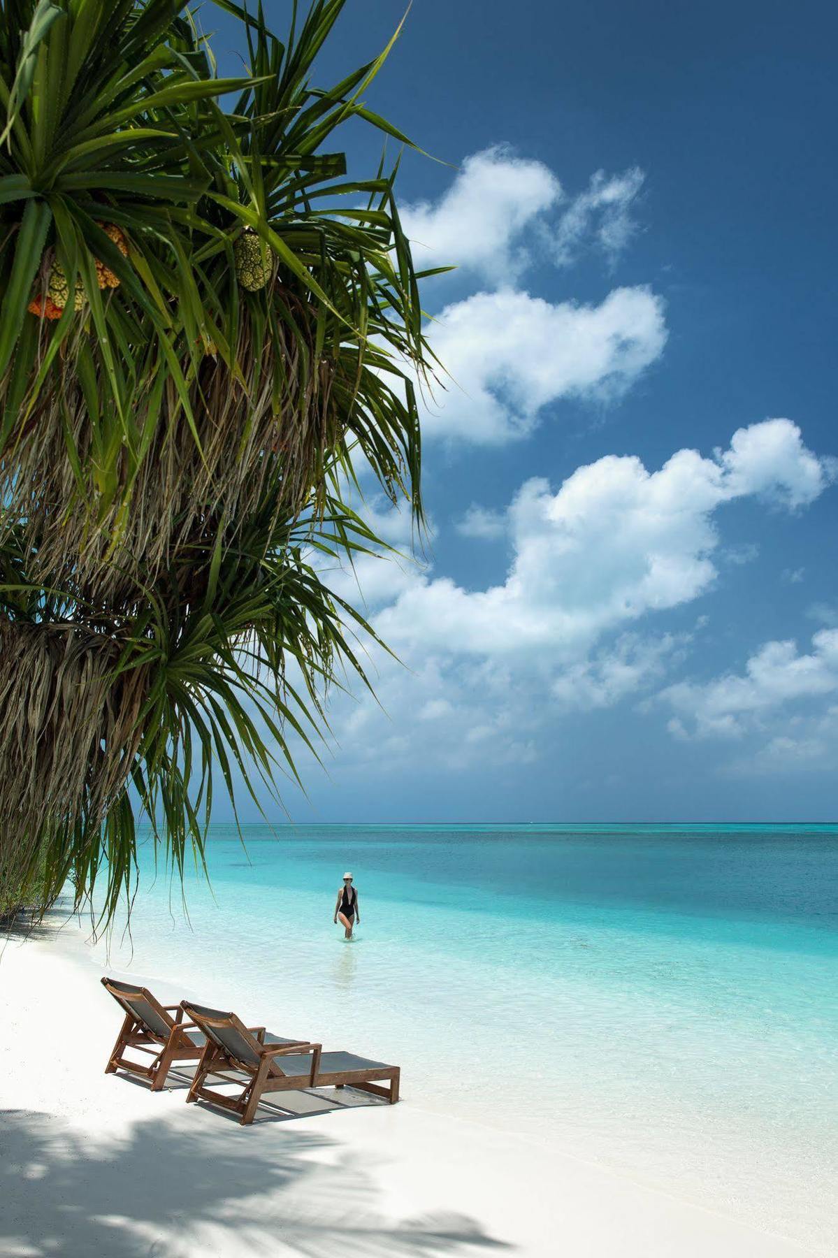Tropical Village Fehendhoo Exterior photo
